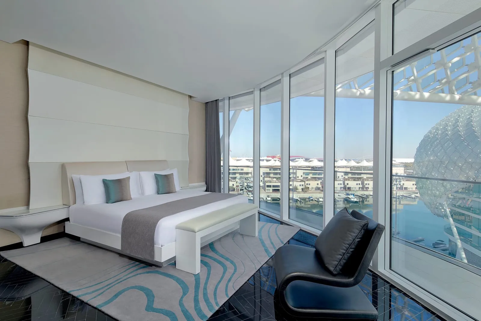 W Abu Dhabi - Yas Island photo 5