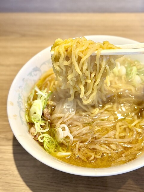 Sapporo Junren Sapporo ten: A Benchmark for Miso Ramen — 2