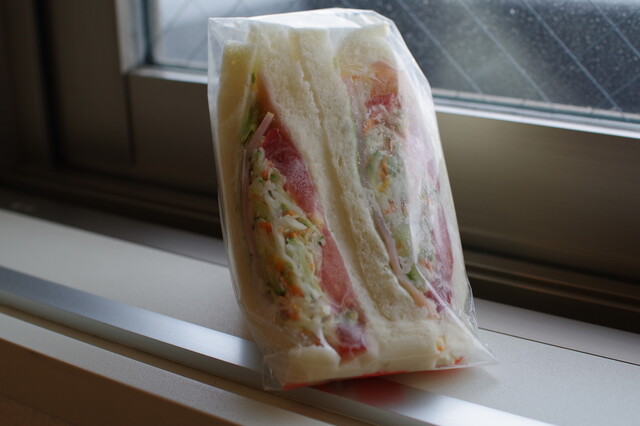 sandria Honten: Sandwiches zum Mitnehmen, rund um die Uhr — 5