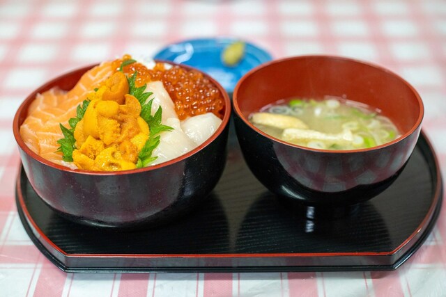 Teishoku Meshiya: Sapporo Market Seafood Bowls — 2