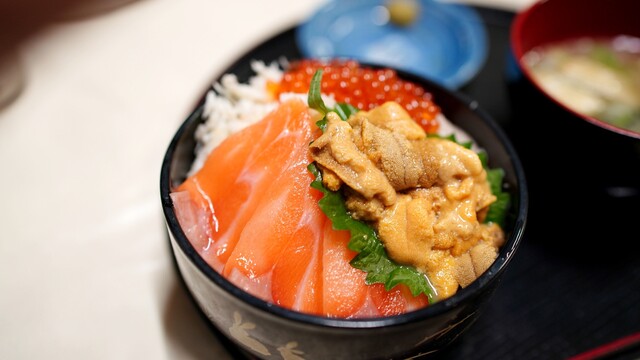 Teishoku Meshiya: Sapporo Market Seafood Bowls — 3