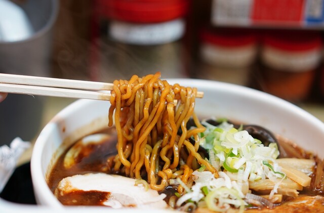 Isono Kazuo: Late-Night Sapporo Black Ramen — 3