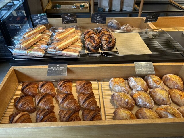 boulangerie coron Honten: Handwerksbäckerei mit Hokkaido-Weizen — 4
