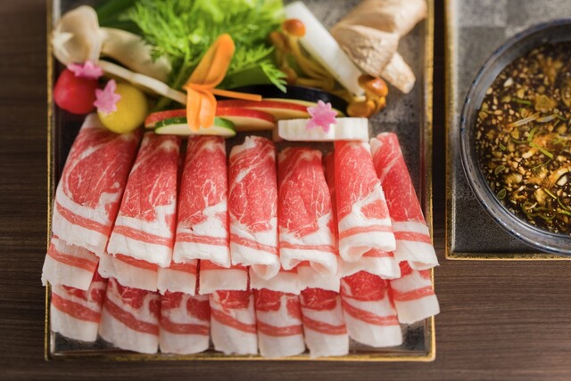 Dosan Youniku Kappou Lamb Pirika: Hokkaido-Lamm nach Kappo-Art — 1
