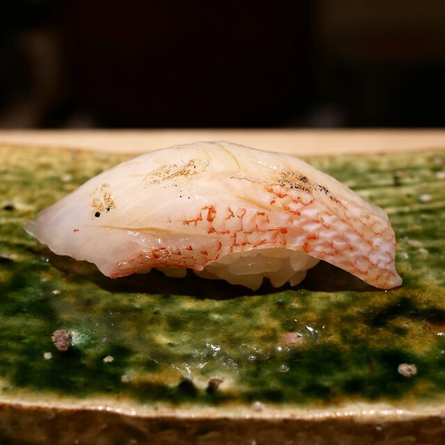 Tachi no Kura: High-End-Sushi im Stehen — 4