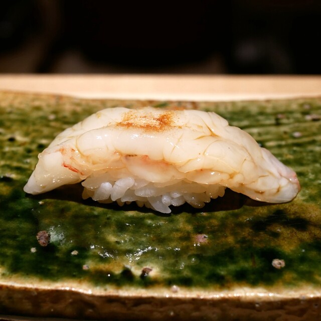 Tachi no Kura: High-End-Sushi im Stehen — 3
