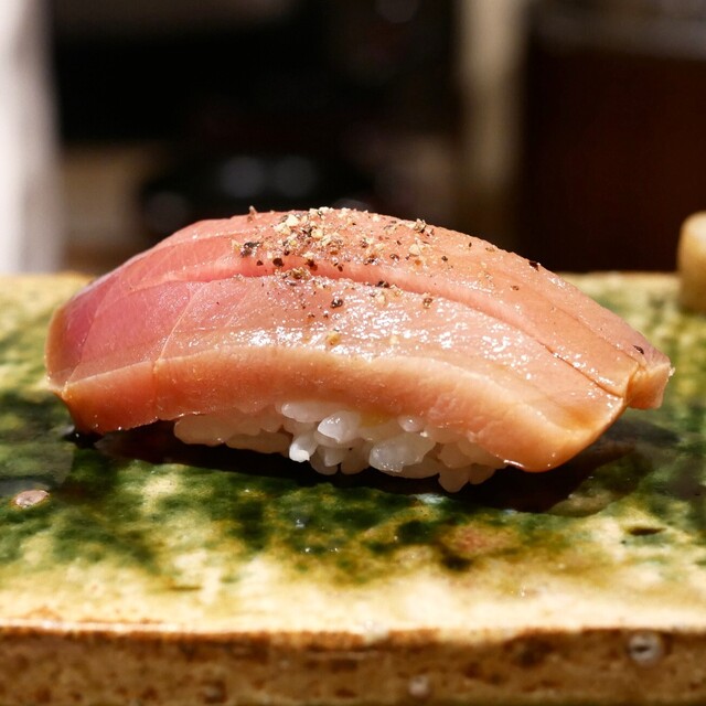 Tachi no Kura: High-End-Sushi im Stehen — 2