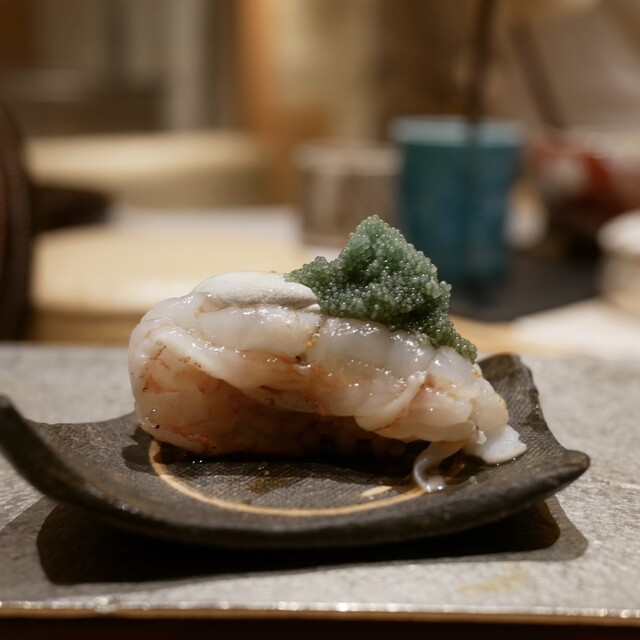 Sushi Ei: unkonventionelles Omakase mit großer Sake-Auswahl — 5