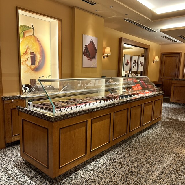 La Maison du Chocolat Marunouchi ten: Pariser Ganache-Pralinen — 4