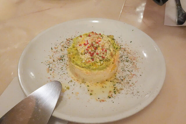 PIZZERIA ROMANA IL PENTITO: römische Pizza als Omakase — 1