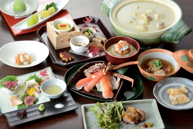 Mizutaki Genkai Honten: traditioneller Hühner-Hot-Pot — 1