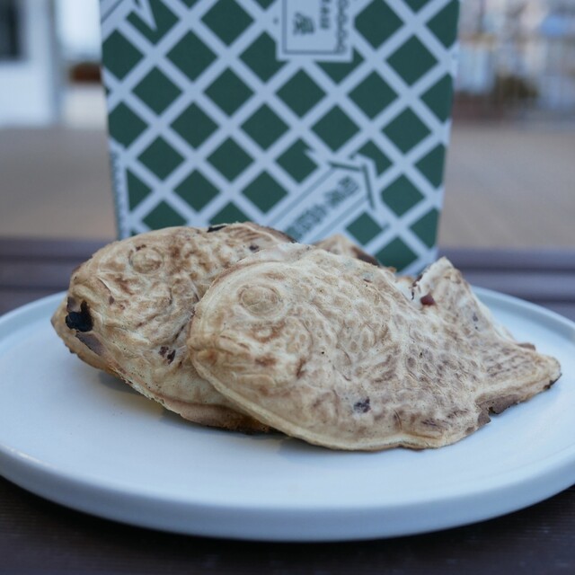 Yanagiya: Taiyaki, einzeln in Eisenformen gebacken — 4