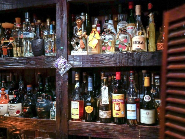 EST!: Klassische Cocktails und seltener Whisky — 3