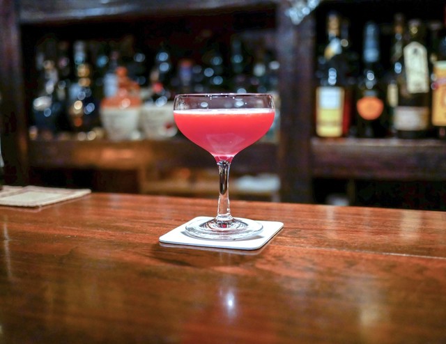 EST!: Klassische Cocktails und seltener Whisky — 5