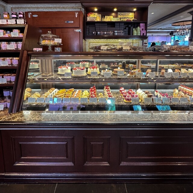 AIGRE DOUCE: gefeierte französische Pâtisserie — 3