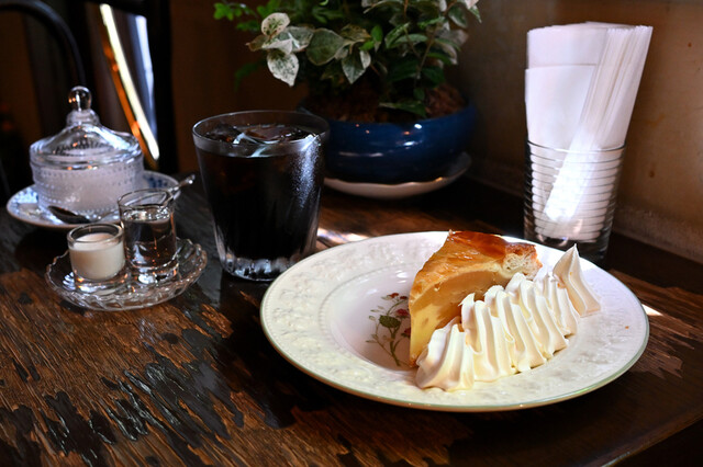 Takayama Coffee: klassisches Kissaten mit dunkler Röstung — 5