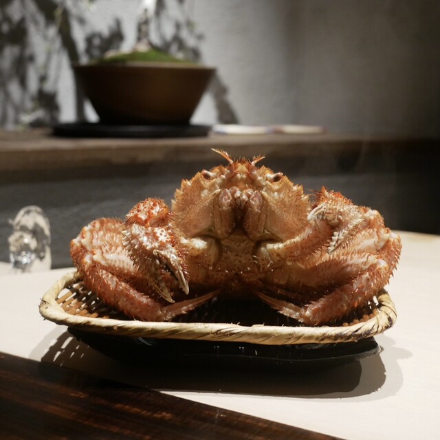 Sushisho Saito: Erfinderisches Omakase-Sushi-Erlebnis — 2