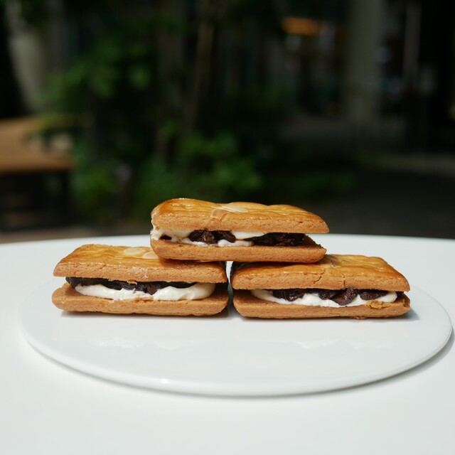 Paris Ogawa Ken Shimbashi ten: Klassische Rosinen-Sandwiches und Kuchen — 3