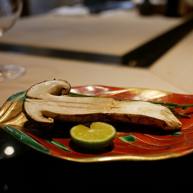Kurogi: Theatralisches, zutatenorientiertes Kaiseki — 5