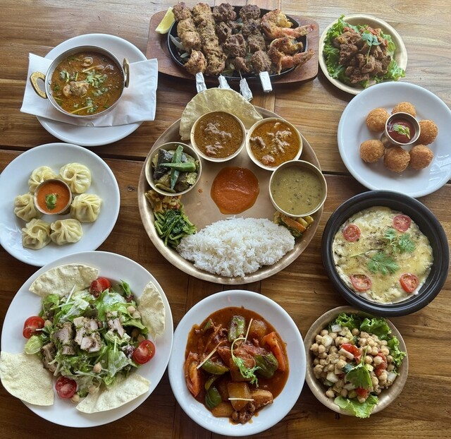 NEPALICO Shibuya ten: Authentisches nepalesisches Dal Bhat — 1