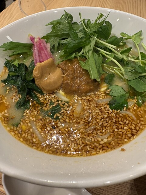 T's Tantan: Rein veganer Ramen — 5