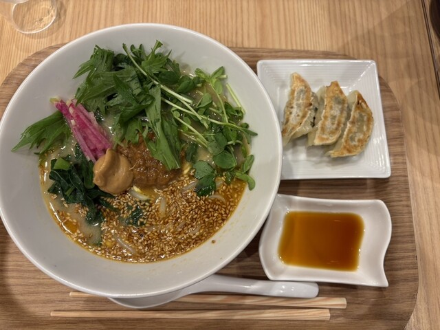 T's Tantan: Rein veganer Ramen — 4