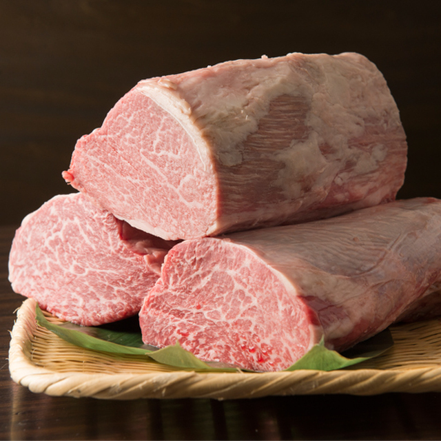 SATO Brian Honten: Yakiniku-Erlebnis mit Chateaubriand — 1