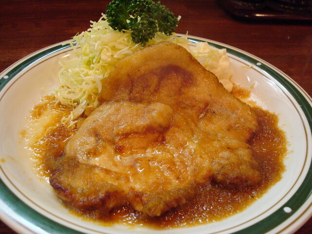 Katsuretsu Yotsuya Takeda: gefeierte Schweinekoteletts und Austern — 2