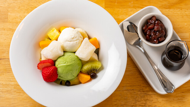 Fru-Full Akasaka ten: klassische Hotcakes und Frucht-Parfaits — 2