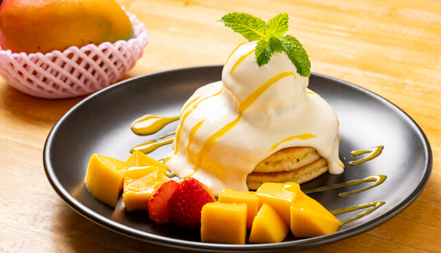 Fru-Full Akasaka ten: klassische Hotcakes und Frucht-Parfaits — 1