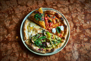 The Pizza Bar on 38th: Pizza-Omakase am Tresen — 1