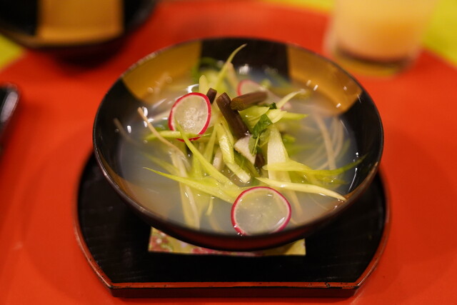 Shokudo Todaka: Theatralisches Izakaya-Omakase — 3