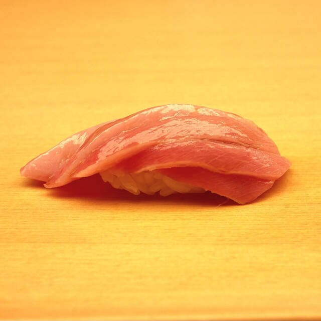 Sushi Arai: Edomae-Sushi der Meisterklasse mit Thunfisch-Fokus — 1
