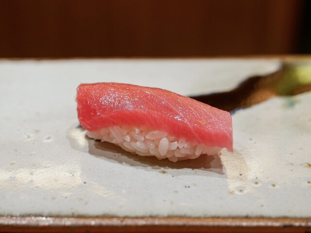 Sushi Tsubomi: Präzisions-Nigiri nach Saito-Art — 4