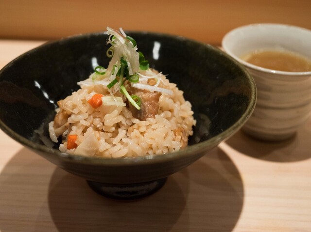 Eiki: Yakitori über intensiver Holzkohle — 4