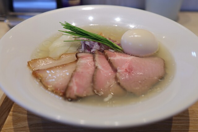 Shinjiko Shijimi Chuka Soba Kohaku Tokyo honten: Clam Broth Ramen — 4