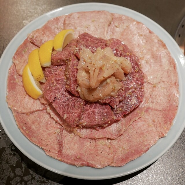 Yakiniku Seiryuuen: Legendäres Yakiniku mit gesalzener Zunge — 2
