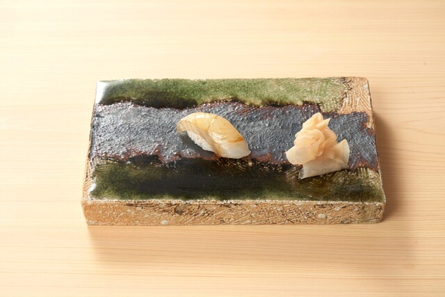 Sushi Saito Hanare NANZUKA: Edomae-Sushi in einer Kunstgalerie — 9