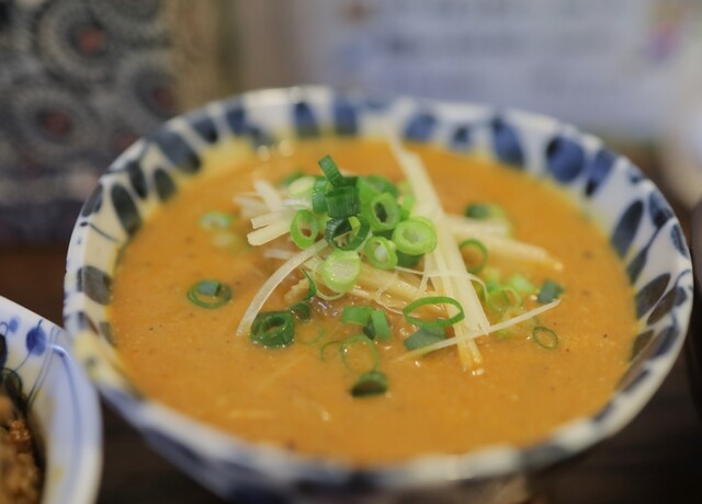 Tsuki to Kame: Japanisch interpretierte indische Currys — 3