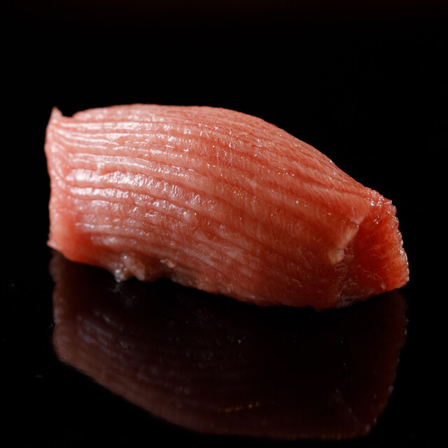 Sushi Fujinaga: Ein theatralisches Omakase-Erlebnis — 1