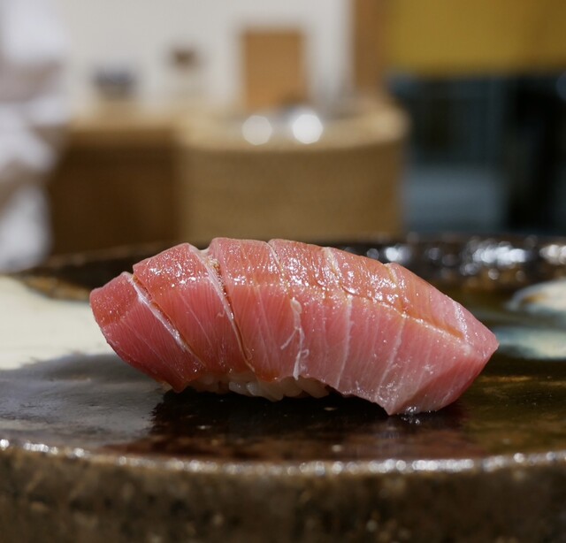 Sushi Miyuki: großzügiges Edo-mae-Nigiri — 3