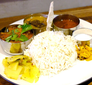Spice Bar Mon Curry: Curry-Teller nach südindischer Art — 3