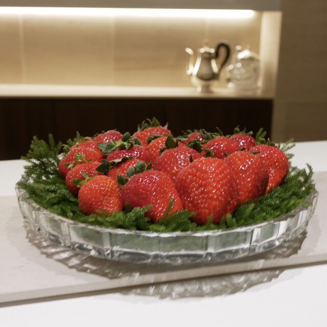 Yama: A Seasonal Fruit Dessert Course — 1