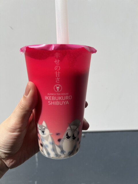 ALPACA TEA HOUSE Shibuya: frischer Früchte- und Bubble-Tea — 1
