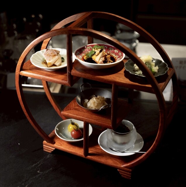 Sifon Choi Yoshida: High-End À La Carte Chinese — 1