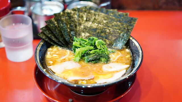Ramen Kan 2 Ya: Iekei-Ramen aus einer Yoshimuraya-Filiale — 3