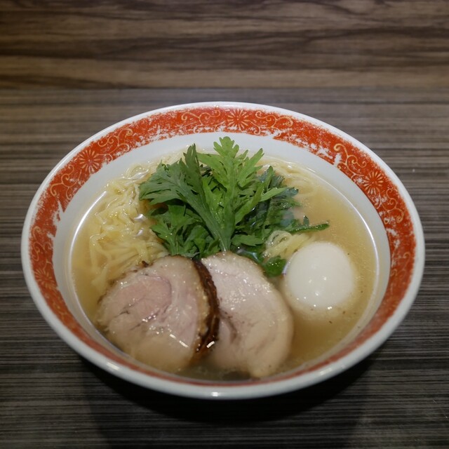 Atsugi Honmaru Tei: Shio-Ramen mit Chrysanthemengrün — 3