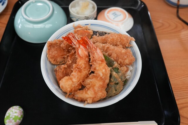 Izutsu: Tempura aus lebenden Meeresfrüchten am Tresen — 1