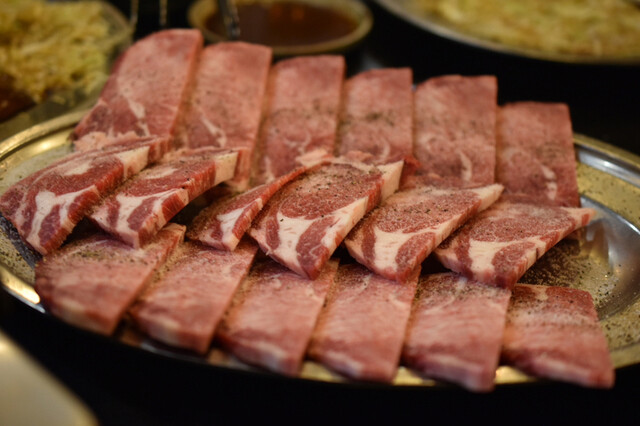 Beijing: altmodisches Yakiniku zum Selbstgrillen — 3