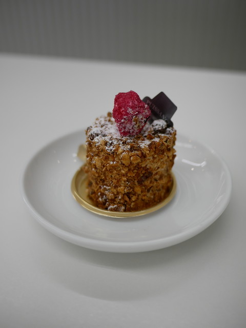 PUISSANCE: klassische französische Pâtisserie und Chocolaterie — 5